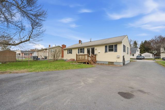 41 Woodgate Court, Manchester, NH 03103
