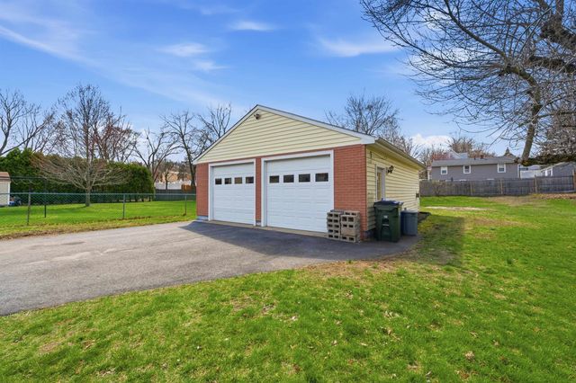 41 Woodgate Court, Manchester, NH 03103