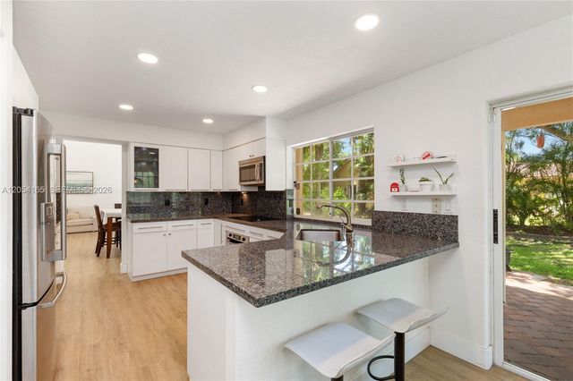 524 Water Point, Weston, FL 33326