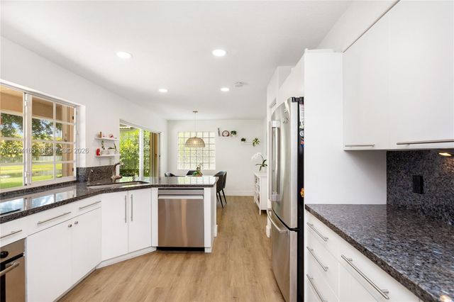 524 Water Point, Weston, FL 33326