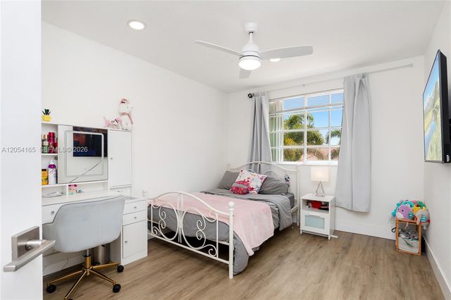 524 Water Point, Weston, FL 33326