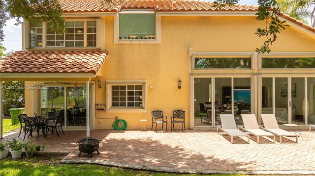 524 Water Point, Weston, FL 33326