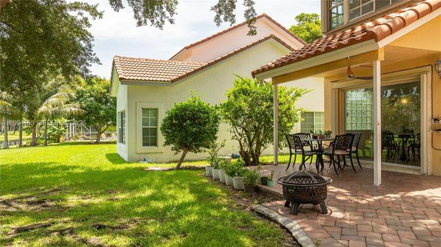 524 Water Point, Weston, FL 33326