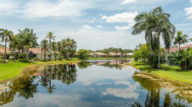 524 Water Point, Weston, FL 33326