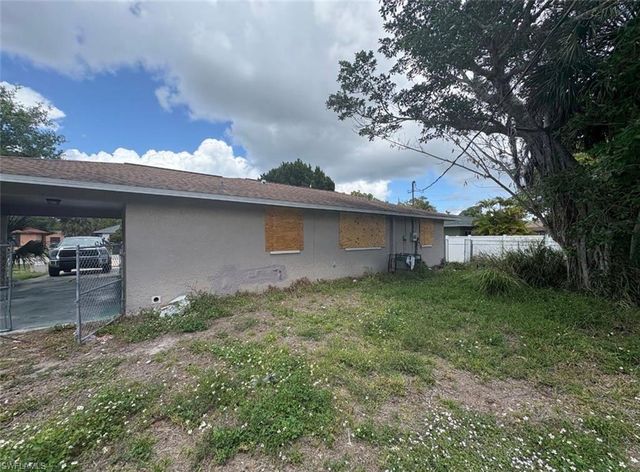 2656 Dr Ella Piper WAY, Fort Myers, FL 33916