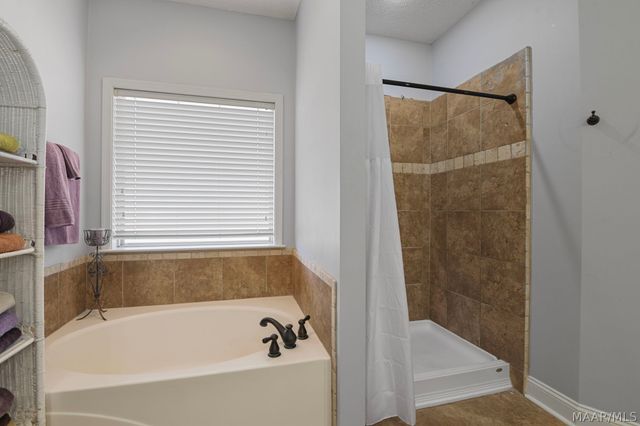 90 ANNA GRACE Lane, Wetumpka, AL 36092