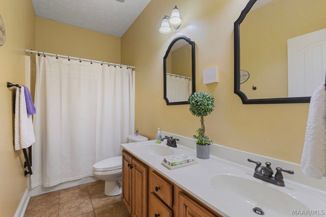 90 ANNA GRACE Lane, Wetumpka, AL 36092