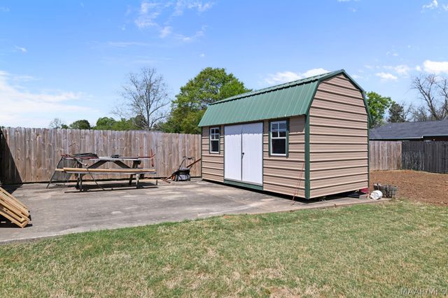 90 ANNA GRACE Lane, Wetumpka, AL 36092