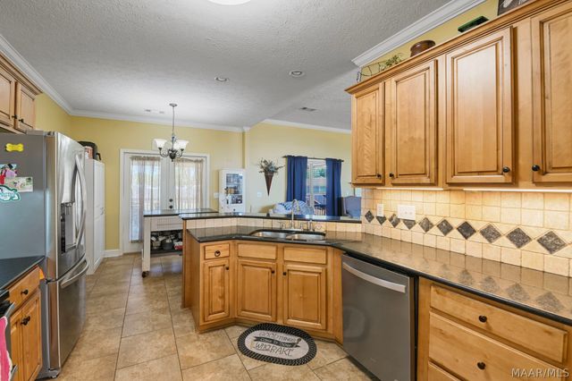 90 ANNA GRACE Lane, Wetumpka, AL 36092