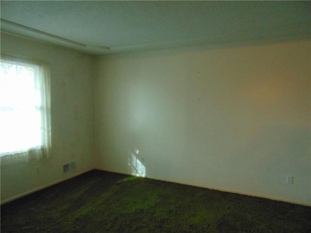 201 Johnston Drive, Raymore, MO 64083