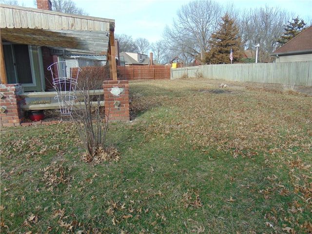 201 Johnston Drive, Raymore, MO 64083