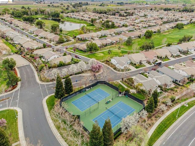 368 St Claire Ter, Brentwood, CA 94513