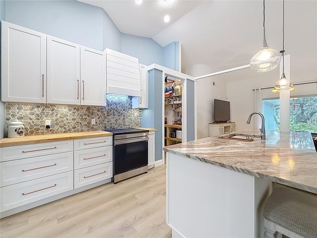 1821 W BEGONIA DRIVE, Beverly Hills, FL 34465