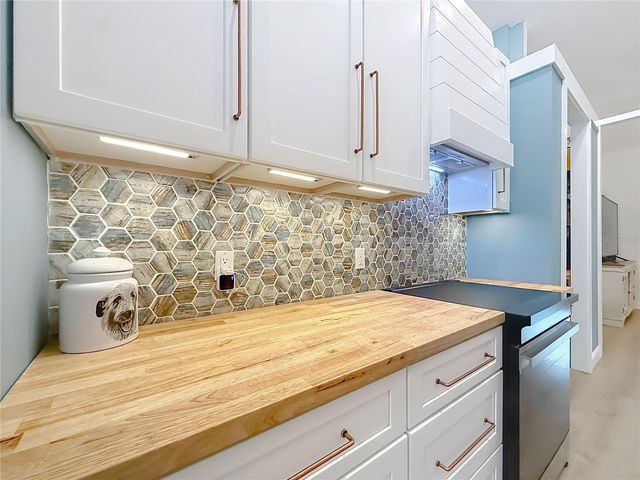 1821 W BEGONIA DRIVE, Beverly Hills, FL 34465