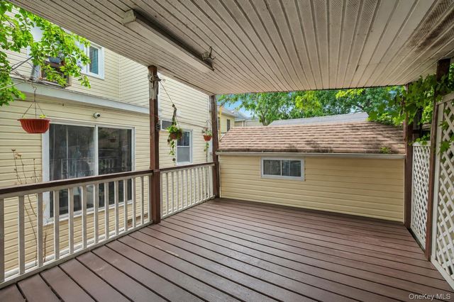10530 Van Wyck Expressway, Richmond Hill S., NY 11419