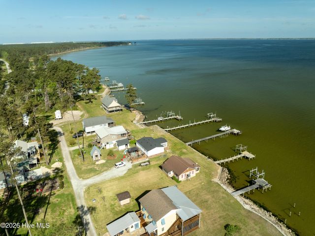 71 Service Street, Aurora, NC 27806