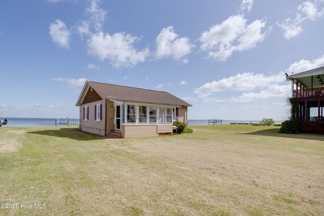 71 Service Street, Aurora, NC 27806