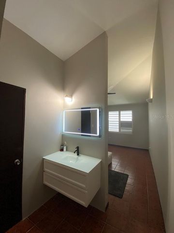 CARR 1 K48 H1 INT BO BEATRIZ LAS PIÑAS, Caguas, PR 00725