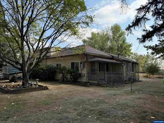 970 Lasalle St, Harrisburg, OR 97446