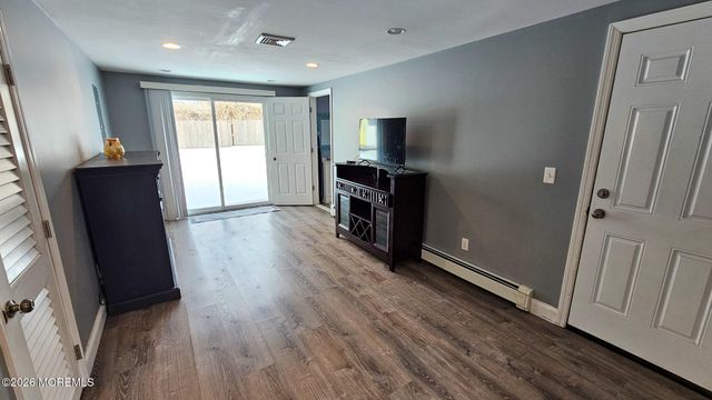 213 8th Street, Barnegat, NJ 08005