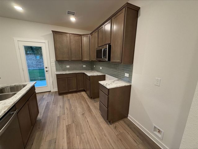 3709 Violet Lane, Huntsville, TX 77340