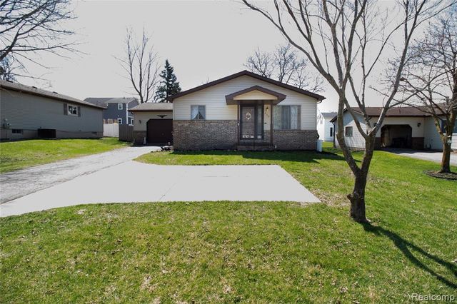 230 E Oregon Street, Lapeer, MI 48446