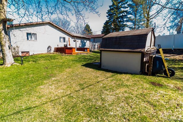 230 E Oregon Street, Lapeer, MI 48446