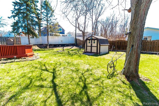 230 E Oregon Street, Lapeer, MI 48446