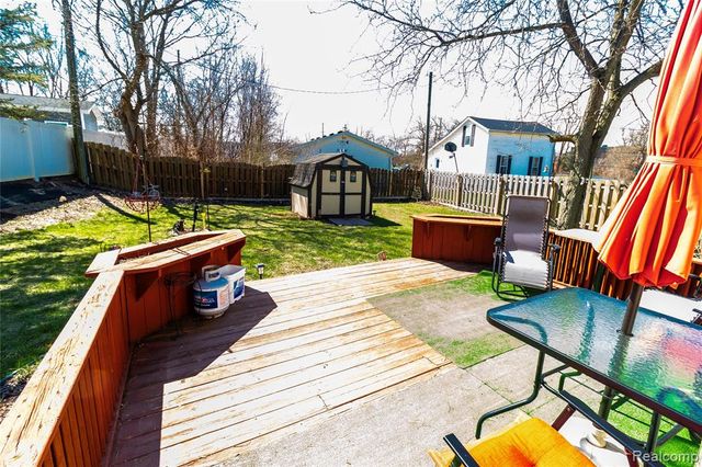 230 E Oregon Street, Lapeer, MI 48446