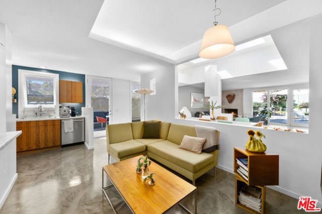 18105 Sandy Cape Drive, Malibu, CA 90265