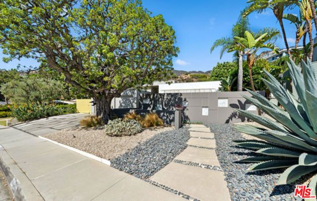 18105 Sandy Cape Drive, Malibu, CA 90265