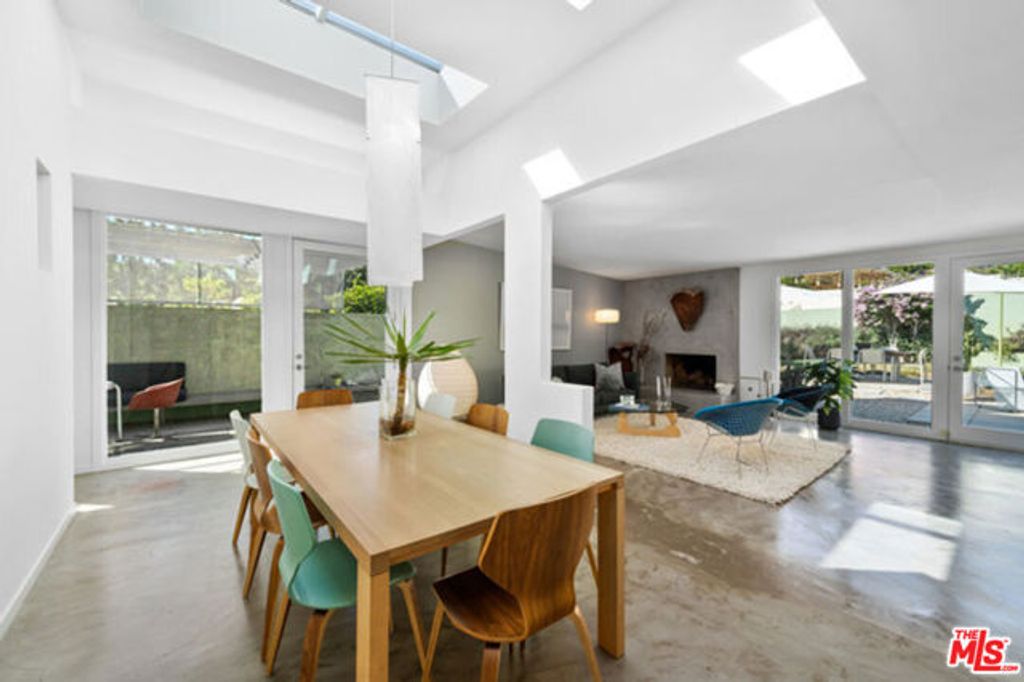 18105 Sandy Cape Drive, Malibu, CA 90265