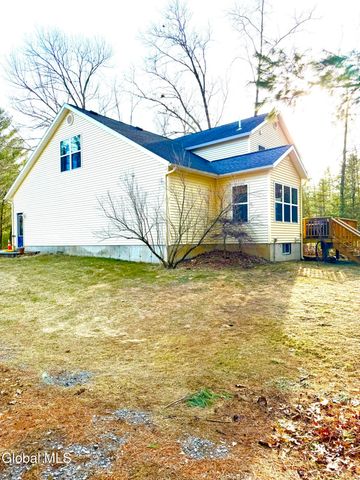 8 Stafford Way, Northumberland, NY 12831