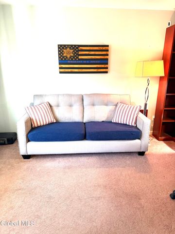 8 Stafford Way, Northumberland, NY 12831