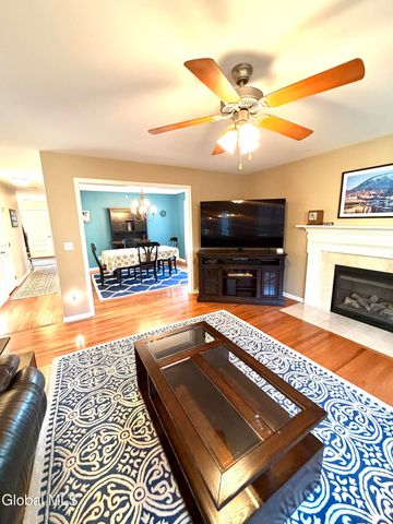 8 Stafford Way, Northumberland, NY 12831