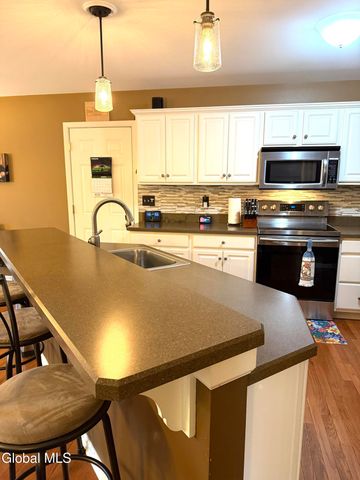 8 Stafford Way, Northumberland, NY 12831