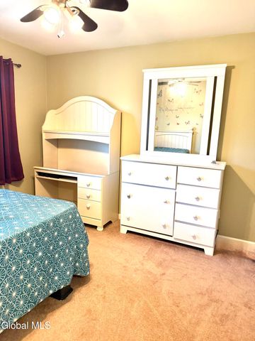 8 Stafford Way, Northumberland, NY 12831