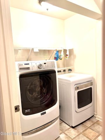 8 Stafford Way, Northumberland, NY 12831