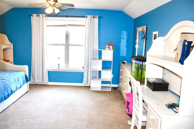 8 Stafford Way, Northumberland, NY 12831