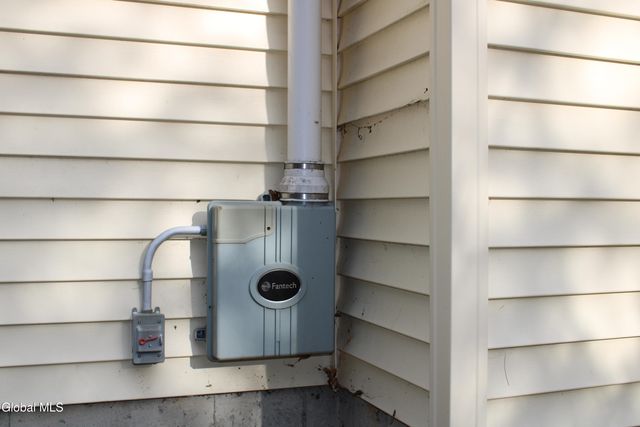 8 Stafford Way, Northumberland, NY 12831