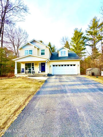8 Stafford Way, Northumberland, NY 12831