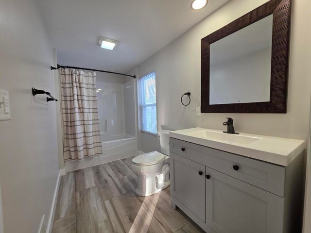 1837 E Stockbridge Avenue, Kalamazoo, MI 49001