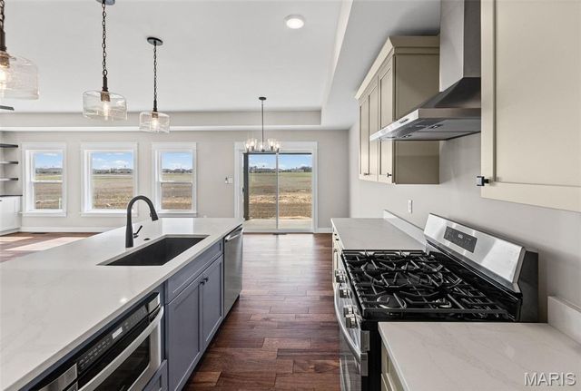 213 George Bush Boulevard, Troy, IL 62294