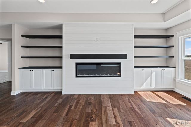 213 George Bush Boulevard, Troy, IL 62294