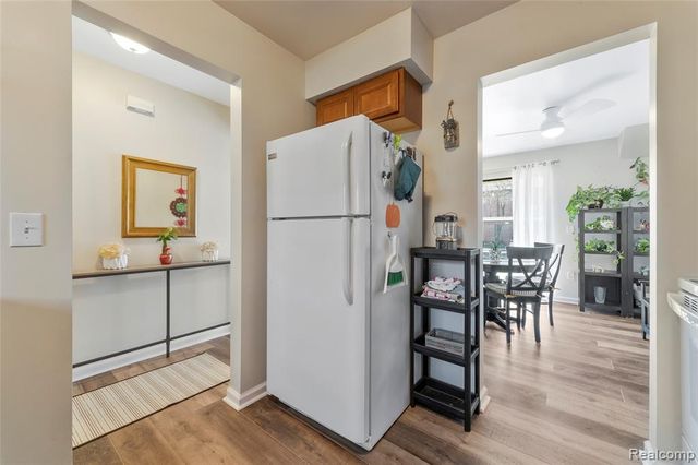 33585 Pondview Circle 116, Livonia, MI 48152