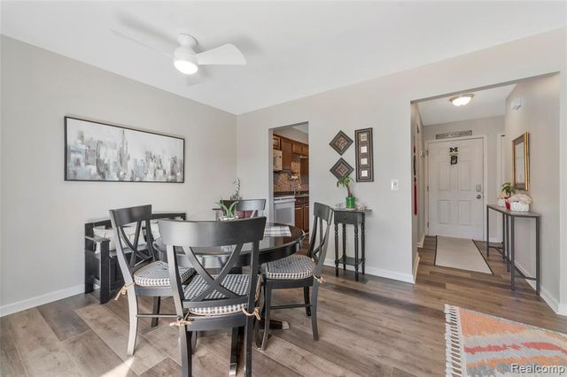 33585 Pondview Circle 116, Livonia, MI 48152