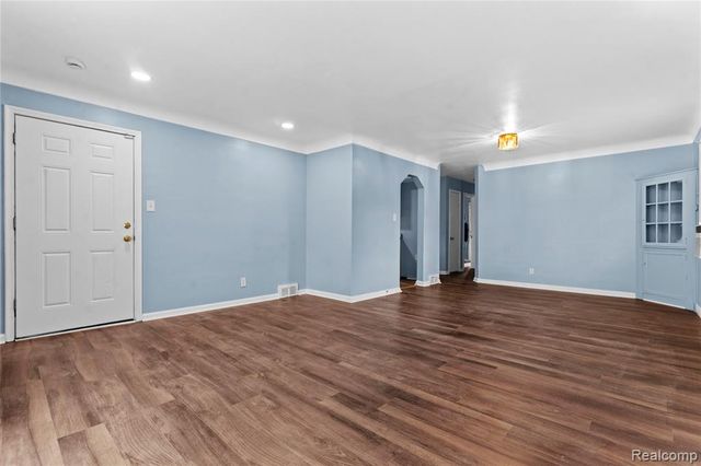 3734 W Buena Vista Street, Detroit, MI 48238