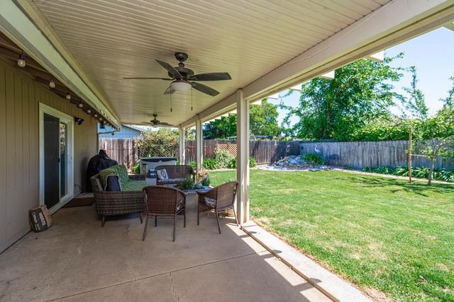 1366 Silver Spur Cir, Lincoln, CA 95648