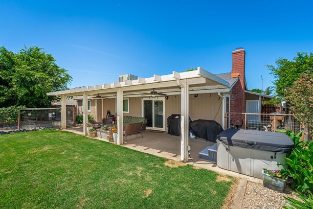 1366 Silver Spur Cir, Lincoln, CA 95648