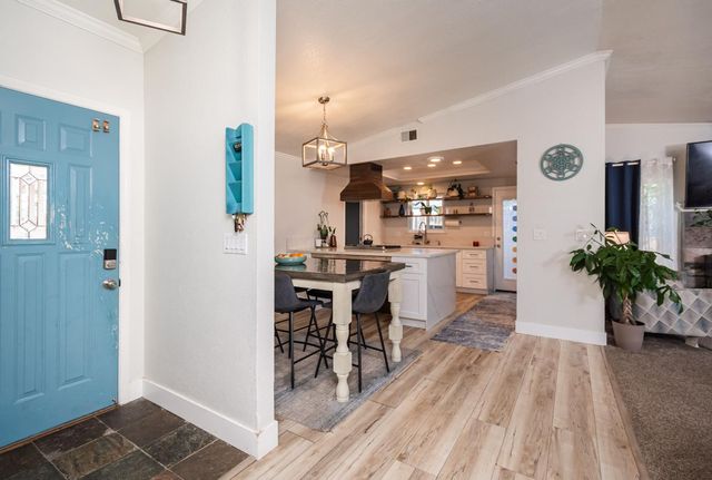 1366 Silver Spur Cir, Lincoln, CA 95648